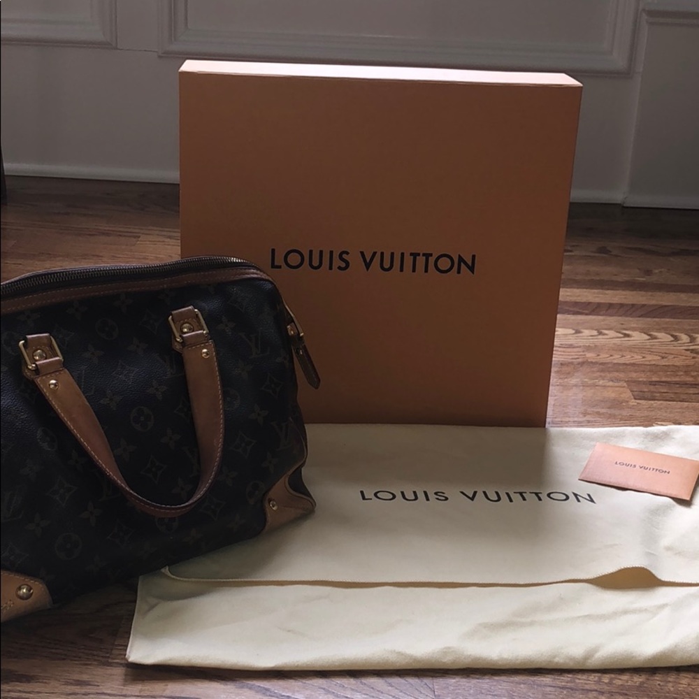 Louis Vuitton speedy